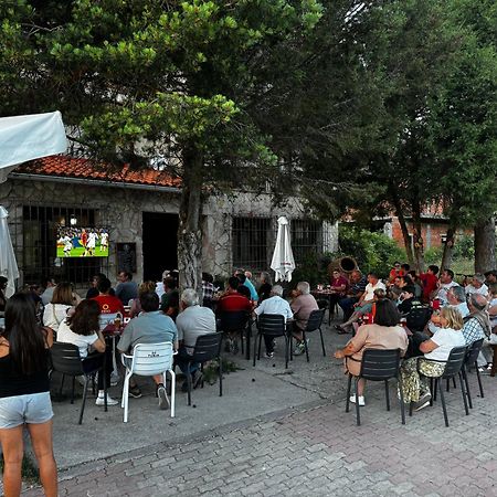 Hotel Restaurante Rio Cuervo Vega del Cadorno المظهر الخارجي الصورة