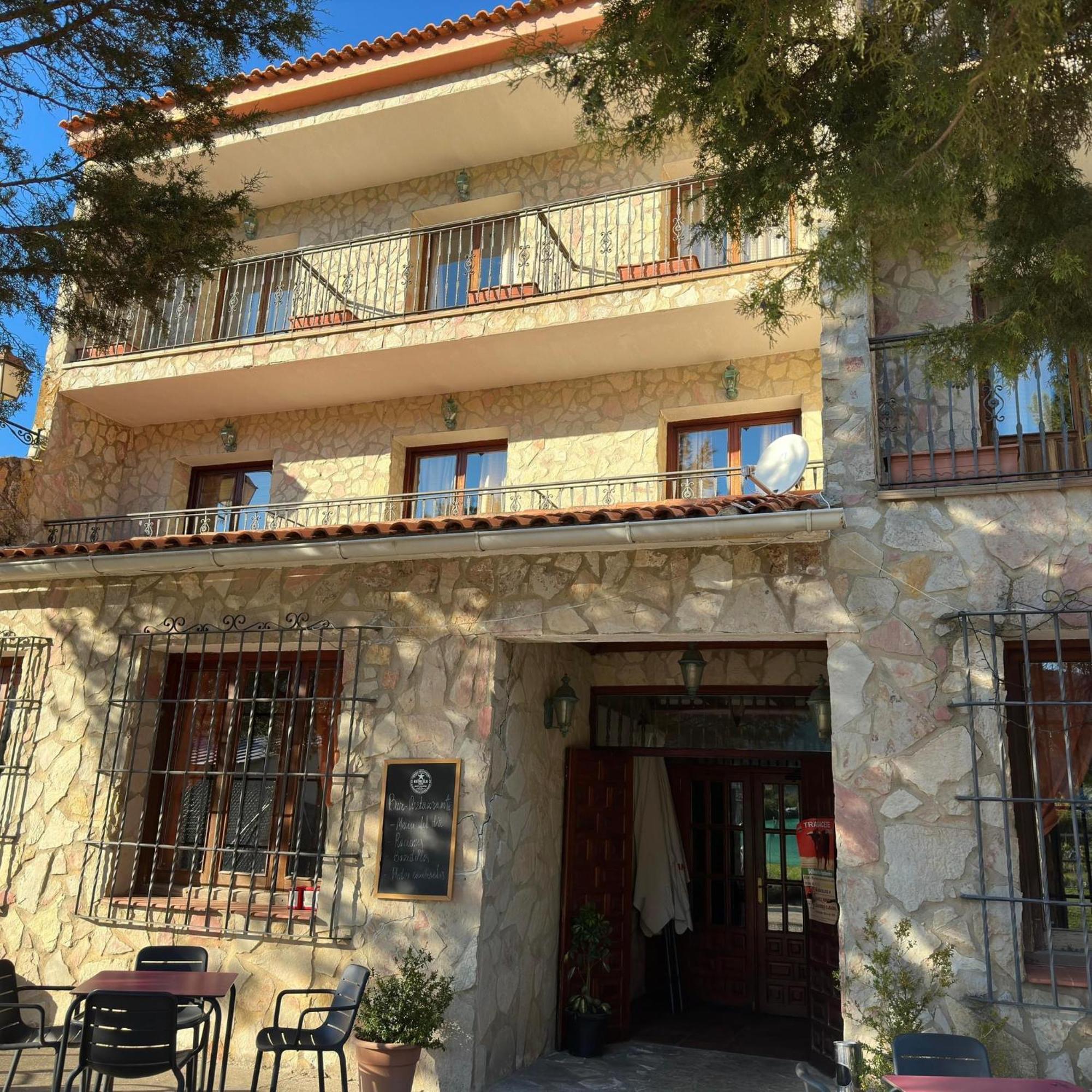 Hotel Restaurante Rio Cuervo Vega del Cadorno المظهر الخارجي الصورة