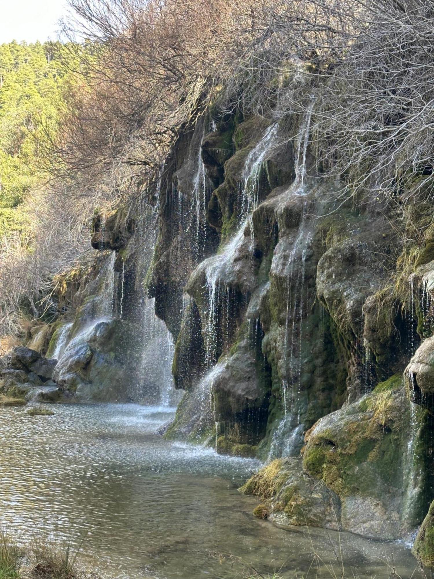 Hotel Restaurante Rio Cuervo Vega del Cadorno المظهر الخارجي الصورة