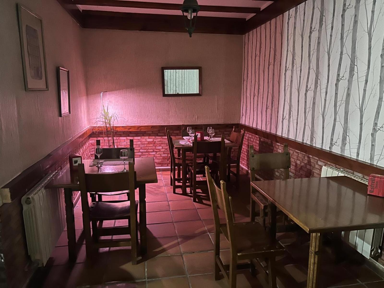Hotel Restaurante Rio Cuervo Vega del Cadorno المظهر الخارجي الصورة