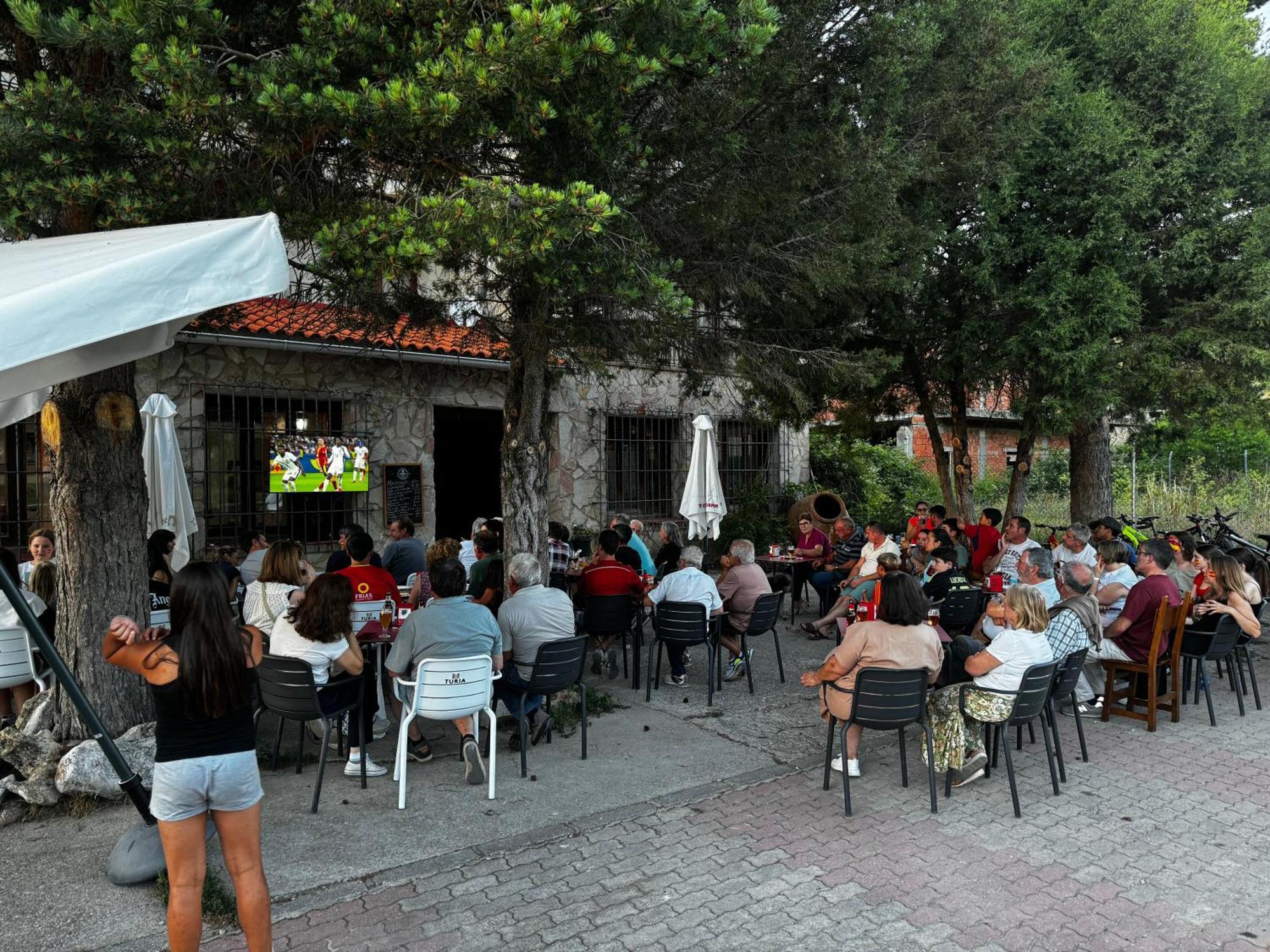 Hotel Restaurante Rio Cuervo Vega del Cadorno المظهر الخارجي الصورة